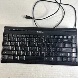SIIG USB Mini Multimedia Keyboard JK-US0312-S1 TESTED - Picture 1 of 5
