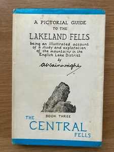 WAINWRIGHT Lakeland Central Fells COLLECTABLE BOOK Westmorland Gazette - Foto 1 di 14