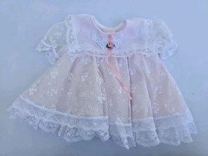 Vestido de Fiesta Elegante Vintage Años 90 Jo Lene Encaje Rosa En Capas EE. UU. Talla 0-6 Meses Nuevo en Caja - Imagen 1 de 9