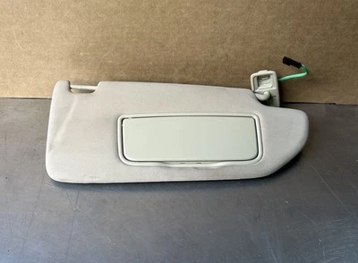 ✅Parasol derecho pasajero Volvo V70 2005-2007 con iluminación beige #1206 Foto 1 de 4