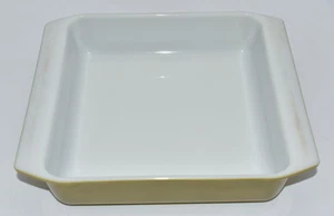 Vintage Pyrex 922 8" x 8" x 2" Baking Dish - Picture 1 of 7