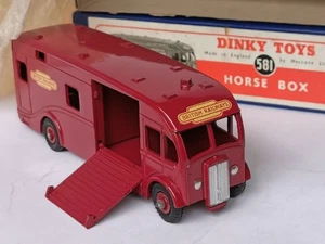 Dinky Toys 581 Horse Box British Railways Hire Service - Picture 1 of 20