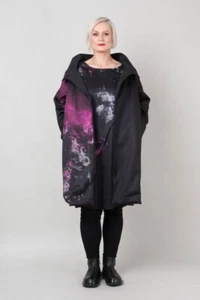 Igor " Bora" padded coat in onyx/orchid size M/L/EU42/44/UK14/16 - Picture 1 of 10