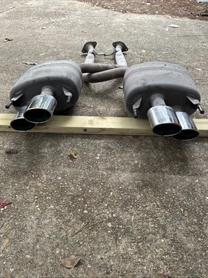 LEXUS 2015-2019 RC-F RCF OEM SILENCIADOR TRASEIRO DIREITO E ESQUERDO QUAD TUBO DE ESCAPE PONTA - Imagem 1 de 4