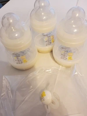 Lote de 5 botellas anticólicos Mam chupete de arranque de 4,5 oz nuevos pezones de flujo rápido  Foto 1 de 4