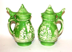 Impresionante Par MCM Brillante VERDE LIMA Molde Holanda TAPAS PIEDRAS DE CERVEZA, Mediados de Siglo - Imagen 1 de 9