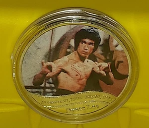 BRUCE LEE SILVER PLATED 40MM COIN IN COIN CASE BRAND NEW! - Picture 1 of 2