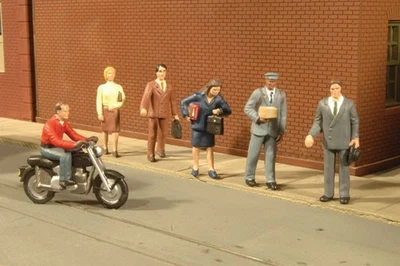 Bachmann #33101 City People with Motorcycle - HO Scale *BRAND NEW* FREE US SHIP - Image 1 of 2