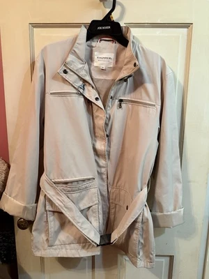 DAPPER Exclusive Womens Beige Trench Coat Size XXL - Image 1 of 4