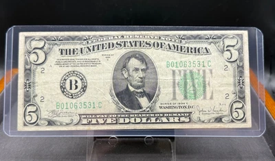 1934 C - $5 Dollar Bills United States Lincoln Green Seal Currency Note - Image 1 of 2
