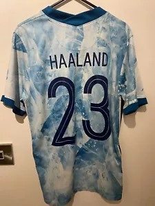 Haaland Norway 2021/22 Away Shirt Adults Small Football Shirt - Picture 1 of 3