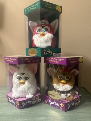 Lote de 3: Vintage Tiger edición limitada. Navidad, Reno y Bola de Nieve Furby Nuevo en Caja Foto 1 de 4