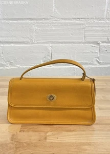 Cartera Bandolera Coach Yolk Vintage RARA Turnlock Sin asas Nº A8C-9044 - Imagen 1 de 12