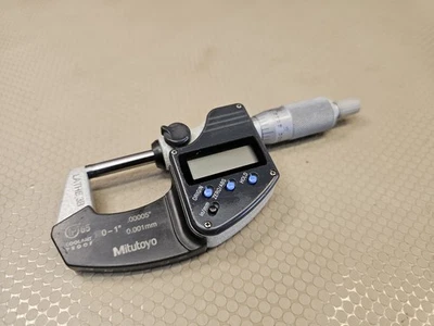 Mitutoyo 293-340-30 Micrometer | 0-1 inch (25mm) Digital | IP65  - Image 1 of 4