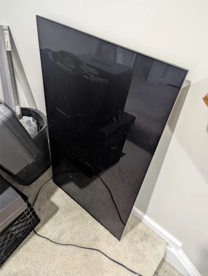 LG OLED48C2PUA 48" C2 OLED Evo TV - Shattered Screen, Parts Only - Image 1 of 2