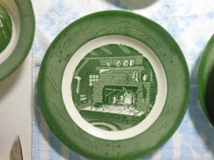 VINTAGE COLONIAL HOMESTEAD BY ROYAL SERVING BOWL - Picture 1 of 2