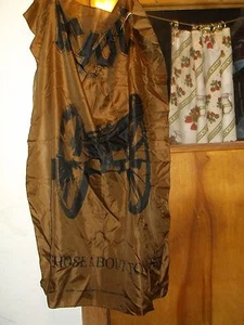 ksm. 2005 AC/DC Scarf 30 x 41 1/2" Cannon For Those About To Rock Italy Wallhan - Picture 1 of 6