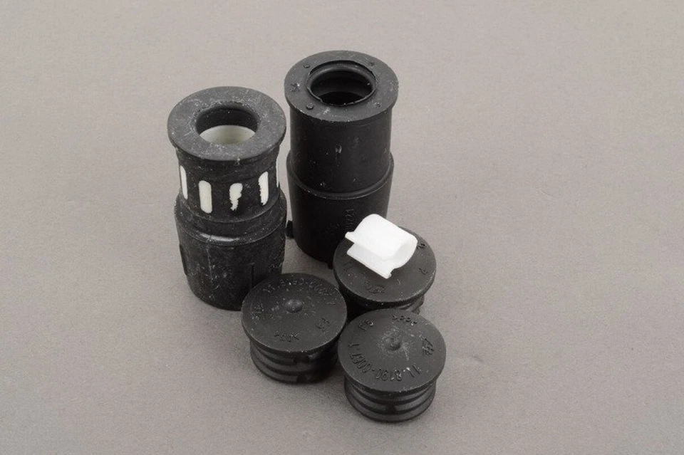 Genuíno VW AUDI Golf R32 Gti Rabbit Variant 4Motion conjunto de buchas guia 8D0698647 - Imagem 1 de 1