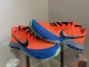 NIKE RUNNING Air Zoom Terra Kiger 7 Trail Hiking CW6062-800 Orange SZ 10.5 - Picture 1 of 7