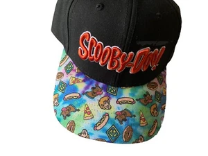 Gorra ajustable SnapBack Scooby Do Snack Time Tie-Dye precurvada Bill - Imagen 1 de 2