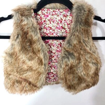 Haiyang Qinghong Garment Co. Kids Girls Faux Fur Vest  Flowered Lining Size 4T - Image 1 of 4