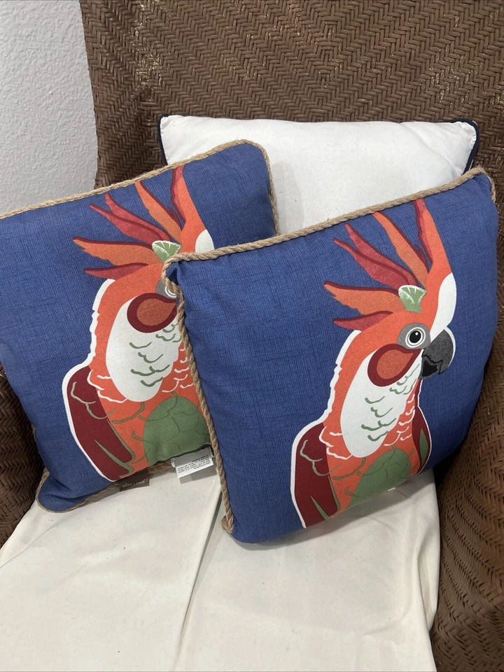 ALLEN & ROTH PARROT BIRD, INDOOR/OUTDOOR WITH ROPE EDGE. 16" SQ. PRICE FOR 2. - Image 1 of 2