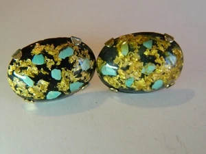 Vintage HICKOK Turquoise chip and gold flake cufflink gold tone oval cufflinks - Picture 1 of 2