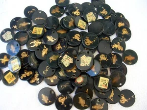 Venta al por mayor Lote de 90 Dijes Llavero/Llavero Vintage Años 60, Deportes, Casino - Imagen 1 de 15