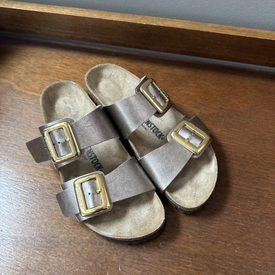Hebilla de cojín Birkenstock Sydney en elegante color topo para mujer talla 8 ESTRECHA USADA EN EXCELENTE ESTADO Foto 1 de 4