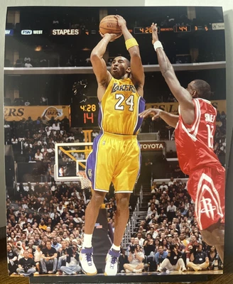 KOBE BRYANT IN ACTION JUMP SHOT 8x10 PHOTO PRINT LOS ANGELES LAKERS - Image 1 of 2