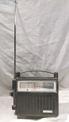 Receptor de radio AM/FM bidireccional de estado sólido GE de colección de los años 70 dial analógico Foto 1 de 4