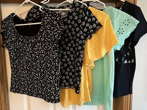 NWT 5 Girls Short Sleeve Shirts Daisy, Floral, Yellow Hearts Old Navy Size 14-16 - Picture 1 of 11