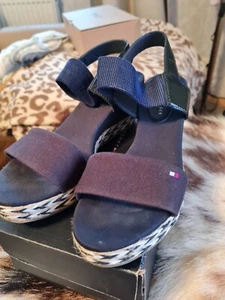 Tommy Hilfiger Damen Sandalen Keilabsatz Plateau Espadrilles Dunkelblau Gr. 38 - Bild 1 von 9