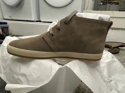 Vince Mens Chapman Flint Suede Chukkas Size 7.5 New I’m Box - Image 1 of 4