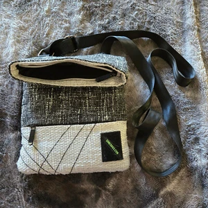 NWOT Dime Bags Cross Body Bag Black and Gray - Picture 1 of 4
