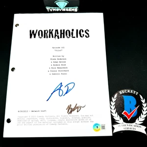ADAM DEVINE & BLAKE ANDERSON SIGNED WORKAHOLICS PILOT EPISODE SCRIPT BECKETT COA - Picture 1 of 2