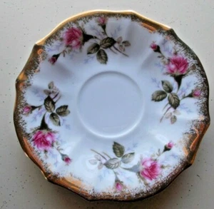 Royal Sealy Porzellan Untertasse Vintage Untertasse mit Blumen fast 6" quer - Bild 1 von 6