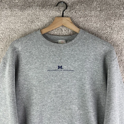 VINTAGE Michigan Wolverines Sweatshirt Mens Large Gray Crewneck Logo Spell Out Cover