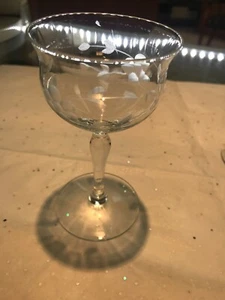 Vintage 4er Set geätzte Kristall Wein Cordial Gläser Klarschliff Elegant Periode - Bild 1 von 3