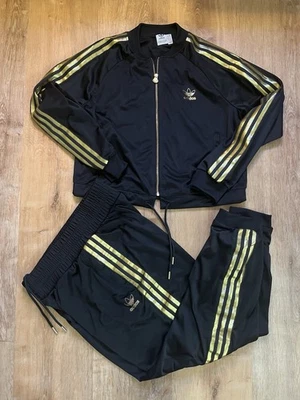 Chaqueta y Pantalones Adidas OG W 50th SUPERSTAR 24K Negro Dorado Talla M SS 2020 Foto 1 de 4