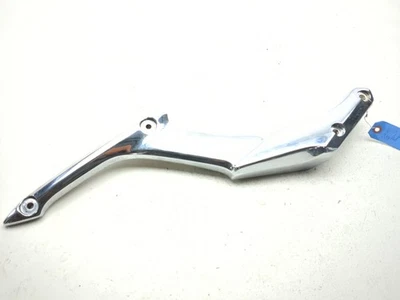 08-17 Yamaha Raider XV1900 CU guardabarros trasero derecho puntales de soporte Foto 1 de 4