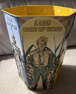 Wicked 2 film esagonale popcorn secchio latta goffrata 2025 Cinemark AMC teatri - Foto 1 di 8