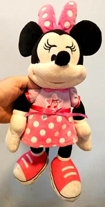 Muñeca de peluche Disney Minnie Mouse 15" de alto - Imagen 1 de 5