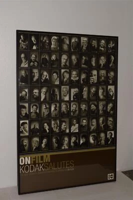 *TC* EN PELÍCULA KODAK SALUDA A LOS PRÓXIMOS 70 CINEASTAS PÓSTER -27x40-ENMARCADO (MVP54) Foto 1 de 4