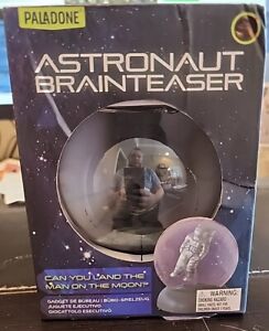 Paladone Astronaut Brainteaser WATER GLOBE! Can You Land The Man On The Moon?