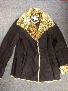 Liz Claiborne Size Medium Black Leapord Fur Lining Button Up Front - Picture 1 of 10