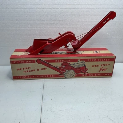 Vintage Tru-Scale J-411  Mounted Corn Picker W/ Box 401 Tractor Attachment - Image 1 of 4