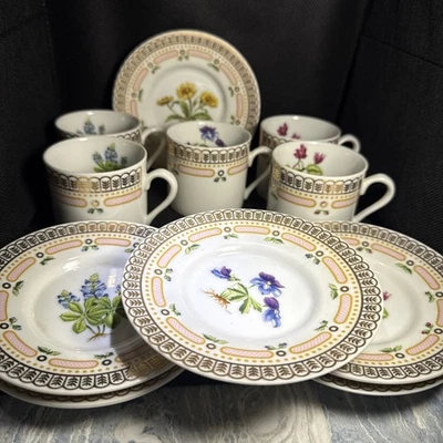 Victorian Garden By Georges Briard Juego de 5 tazas y platillos, plato, cuenco Foto 1 de 4