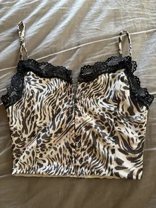 Princess Polly Leopard Camisole Crop Top Size 2 - Imagen 1 de 2