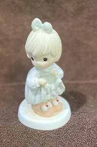 Pre Owned VTG Precious Moments 1996 Who’s Going To Fill Your Shoes Girl Figurine - Picture 1 of 5